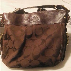 Nice COACH Purse!!!